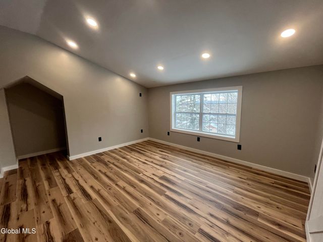 4 Sitzmark Lane, North Greenbush, NY 12144