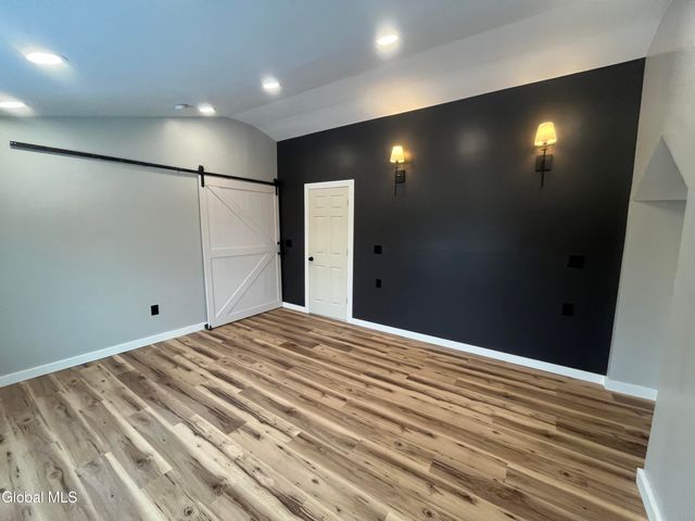 4 Sitzmark Lane, North Greenbush, NY 12144