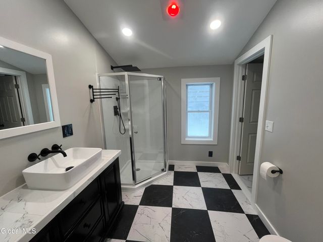 4 Sitzmark Lane, North Greenbush, NY 12144