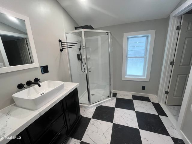 4 Sitzmark Lane, North Greenbush, NY 12144