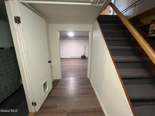 4 Sitzmark Lane, North Greenbush, NY 12144