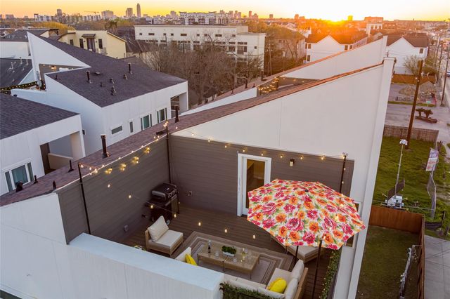 917 Thompson Street, Houston, TX 77007