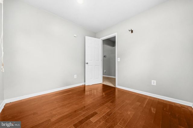 8200 LEGION DR, Lorton, VA 22079