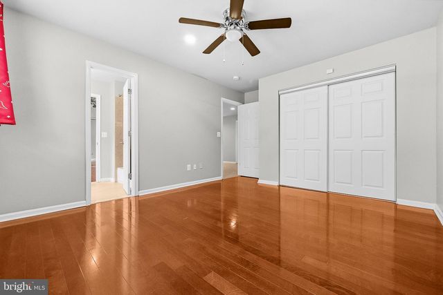 8200 LEGION DR, Lorton, VA 22079
