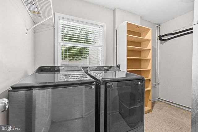 8200 LEGION DR, Lorton, VA 22079