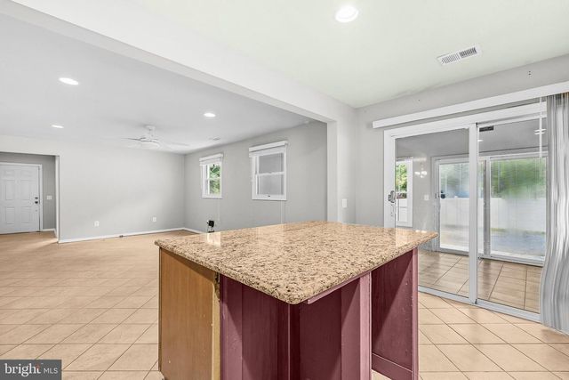 8200 LEGION DR, Lorton, VA 22079