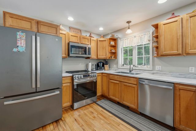 24 Heritage Drive, Berwick, ME 03901