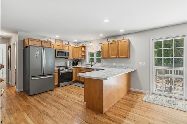 24 Heritage Drive, Berwick, ME 03901