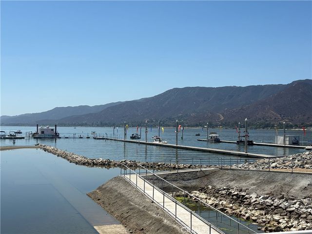 3527 Lake Crest, Lake Elsinore, CA 92530