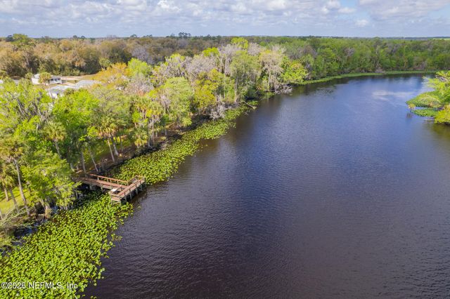 143 BAYOU Drive, Satsuma, FL 32189