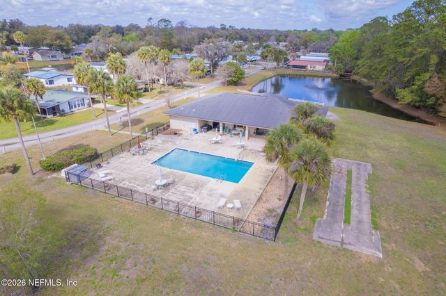 143 BAYOU Drive, Satsuma, FL 32189