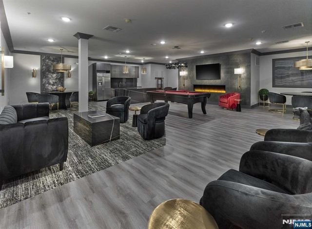 8 Tice Road 107, Franklin Lakes, NJ 07417