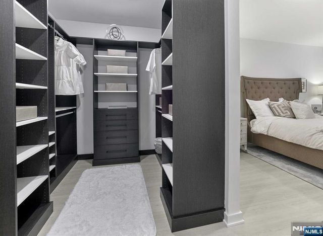 8 Tice Road 107, Franklin Lakes, NJ 07417