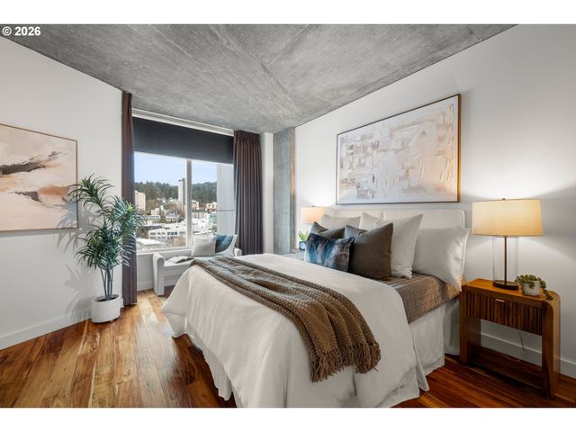 1926 W BURNSIDE St 1016, Portland, OR 97209