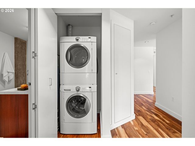 1926 W BURNSIDE St 1016, Portland, OR 97209