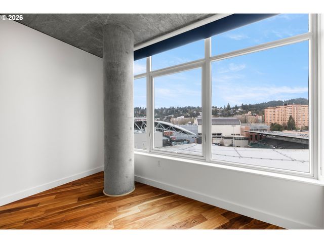 1926 W BURNSIDE St 1016, Portland, OR 97209