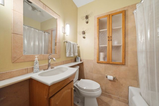 3044 N Octavia Avenue, Chicago, IL 60707