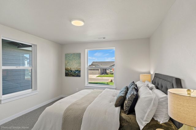 3099 Mt. Thielsen Drive 66, Medford, OR 97504