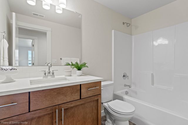 3099 Mt. Thielsen Drive 66, Medford, OR 97504