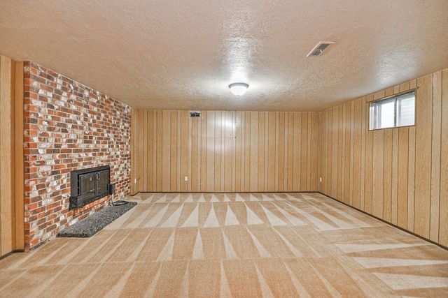 6915 W JOHANNSEN Ave, Nine Mile Falls, WA 99026
