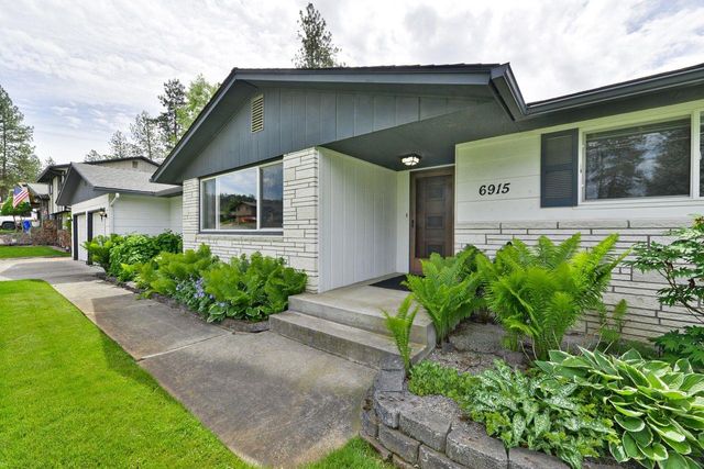 6915 W JOHANNSEN Ave, Nine Mile Falls, WA 99026