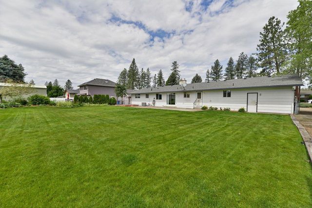 6915 W JOHANNSEN Ave, Nine Mile Falls, WA 99026