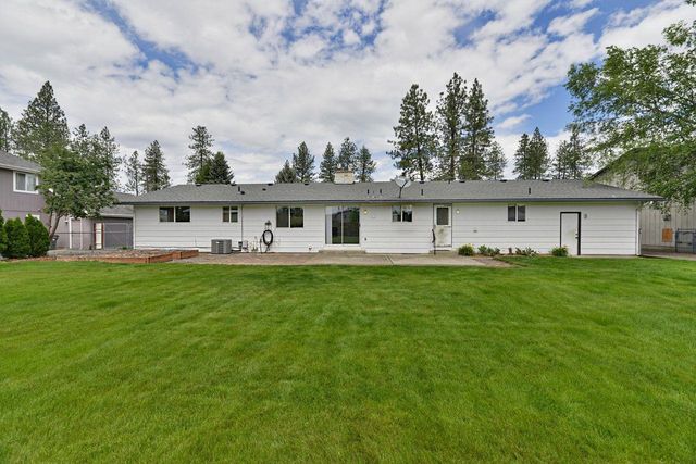 6915 W JOHANNSEN Ave, Nine Mile Falls, WA 99026