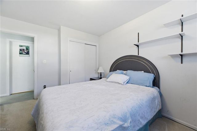 205 Orkney PL, Newport News, VA 23608