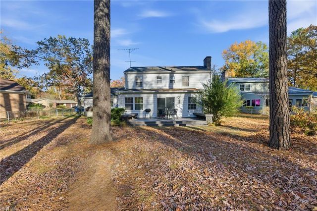 205 Orkney PL, Newport News, VA 23608