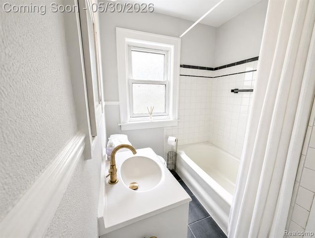 3455 Buckingham Avenue, Detroit, MI 48224