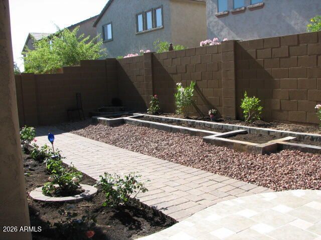 2048 W Monte Cristo Avenue, Phoenix, AZ 85023