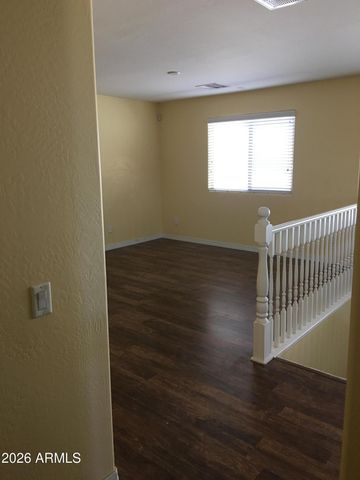 2048 W Monte Cristo Avenue, Phoenix, AZ 85023