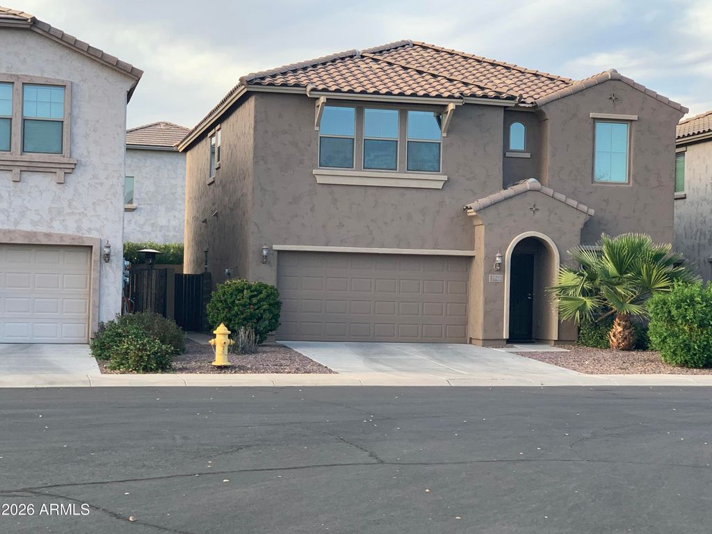 2048 W Monte Cristo Avenue, Phoenix, AZ 85023