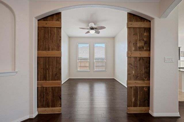 1024 Wolcott DR, Leander, TX 78641