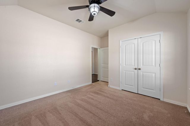 1024 Wolcott DR, Leander, TX 78641