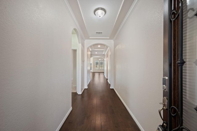 1024 Wolcott DR, Leander, TX 78641