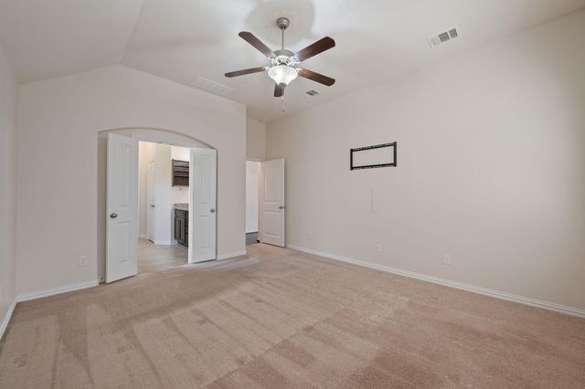 1024 Wolcott DR, Leander, TX 78641