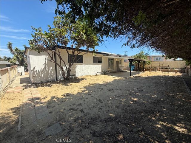 2204 Calle Tortuosa, San Diego, CA 92139
