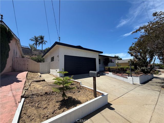 2204 Calle Tortuosa, San Diego, CA 92139