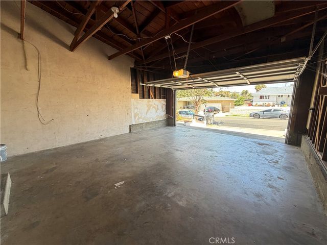 2204 Calle Tortuosa, San Diego, CA 92139