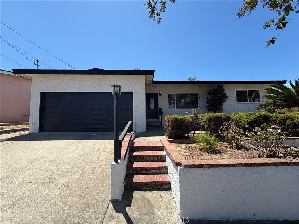 2204 Calle Tortuosa, San Diego, CA 92139