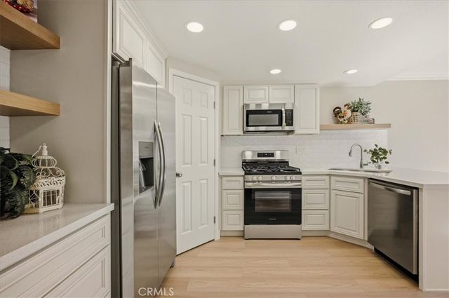 1015 Pebble Beach, Upland, CA 91784