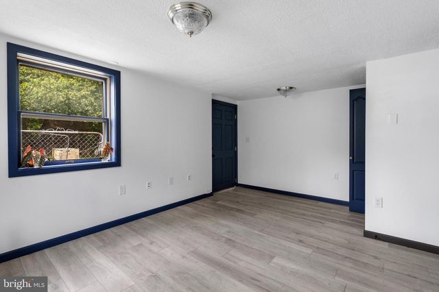 3586 RELIANCE RD, Middletown, VA 22645