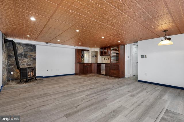 3586 RELIANCE RD, Middletown, VA 22645