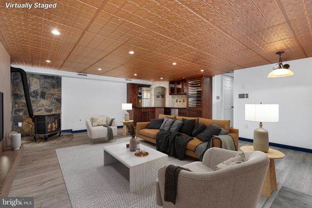 3586 RELIANCE RD, Middletown, VA 22645