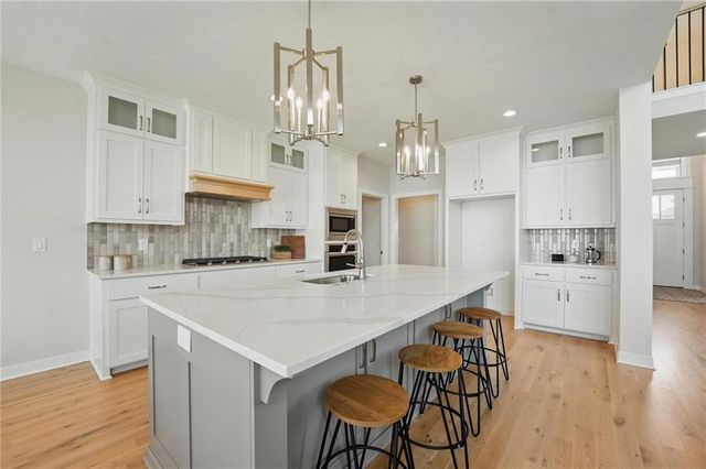 1312 NW 107th Terrace, Kansas City, MO 64155