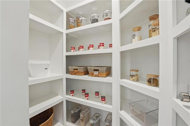 1312 NW 107th Terrace, Kansas City, MO 64155