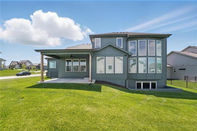 1312 NW 107th Terrace, Kansas City, MO 64155