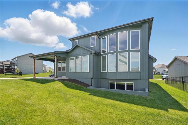 1312 NW 107th Terrace, Kansas City, MO 64155