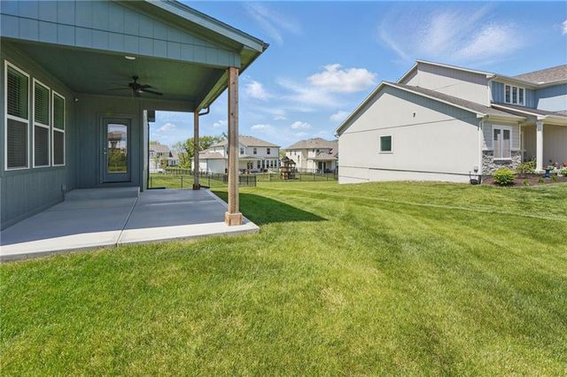 1312 NW 107th Terrace, Kansas City, MO 64155